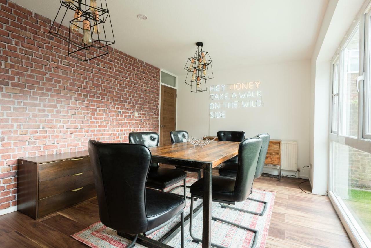 The Century Chalet - Contemporary 2Bdr Townhouse With Parking Apartment Oxford Ngoại thất bức ảnh