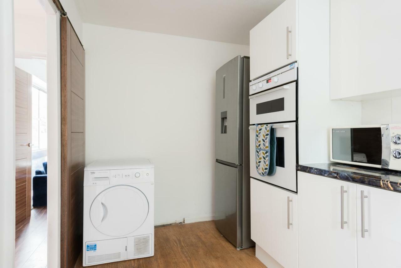 The Century Chalet - Contemporary 2Bdr Townhouse With Parking Apartment Oxford Ngoại thất bức ảnh