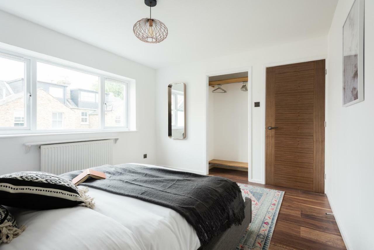 The Century Chalet - Contemporary 2Bdr Townhouse With Parking Apartment Oxford Ngoại thất bức ảnh